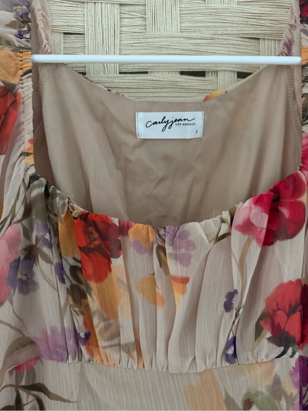 Carly Jean Los Angeles Blush Floral Maxi Dress with Puff Sleeves - Picture 2 of 2